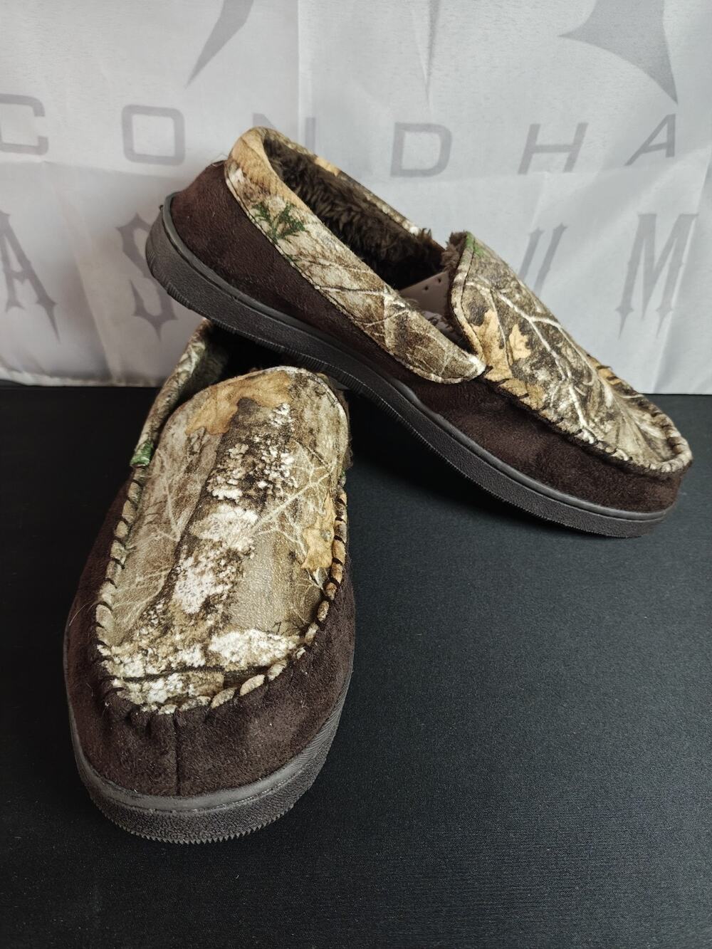 REAL TREE Size 8/9 MENS Classic Camouflage Camo Print Slippers